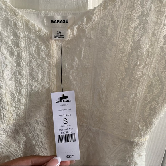 Garage Lace Peplum Cami - Picture 2 of 3